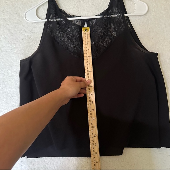 Express 2010s Black Lace Trim Tank Top - Picture 4 of 7